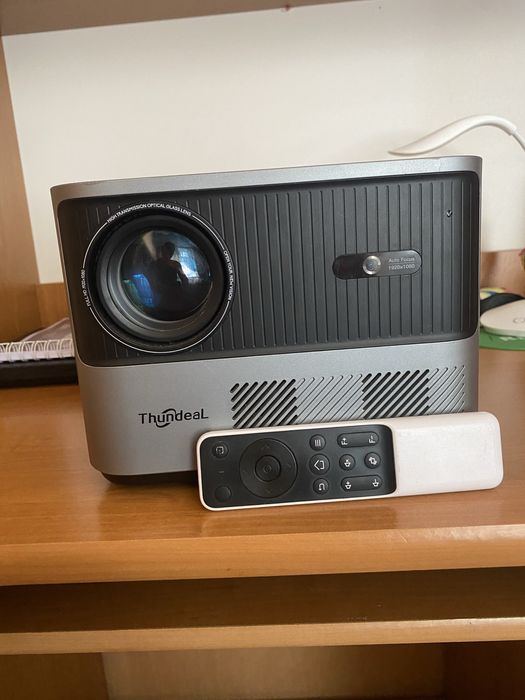 Продам проектор, Thundeal TDA6 ,б/у