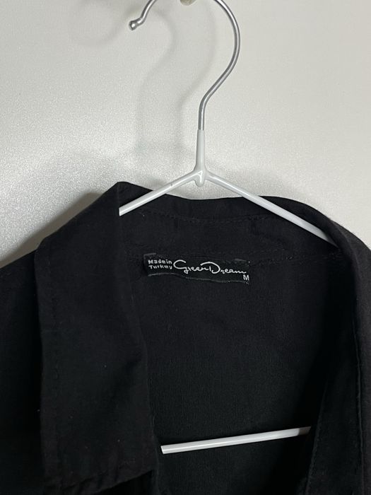 Стильна сорочка в чорному кольорі