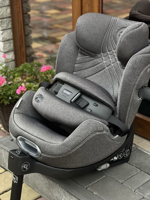 Автокрісло Cybex Anoris T i-Size група 1/2 (від 15 міс. До 6 років)