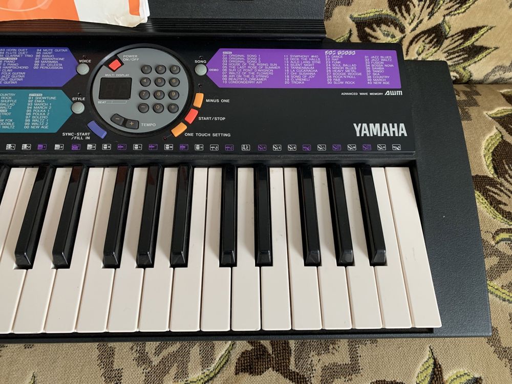 Продам Yamaha синтезатор в идеальном состоянии