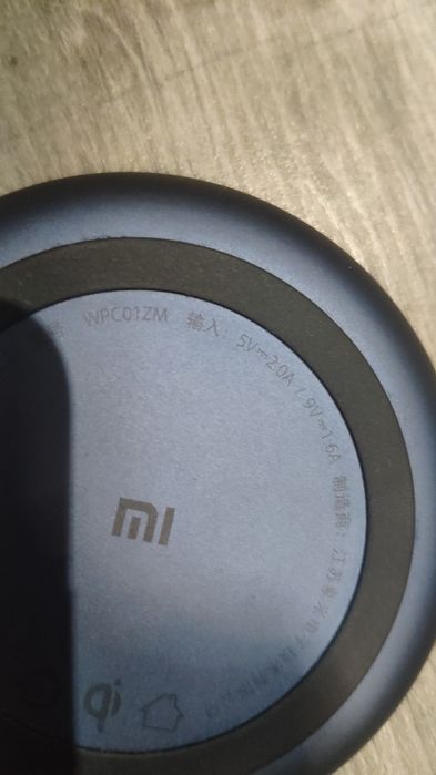 Беспроводное зарядное устроиство Xiaomi WPC01ZM "5V-2.0A/9V-1.6A