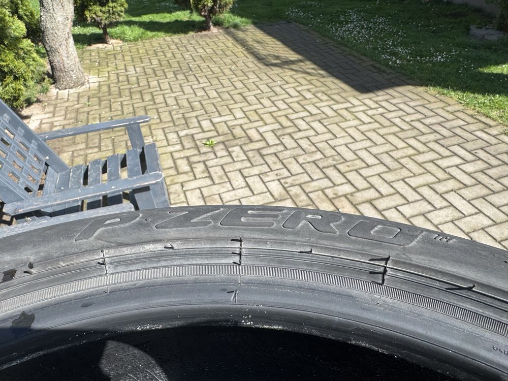 255/35 R19 Pirelli P ZERO