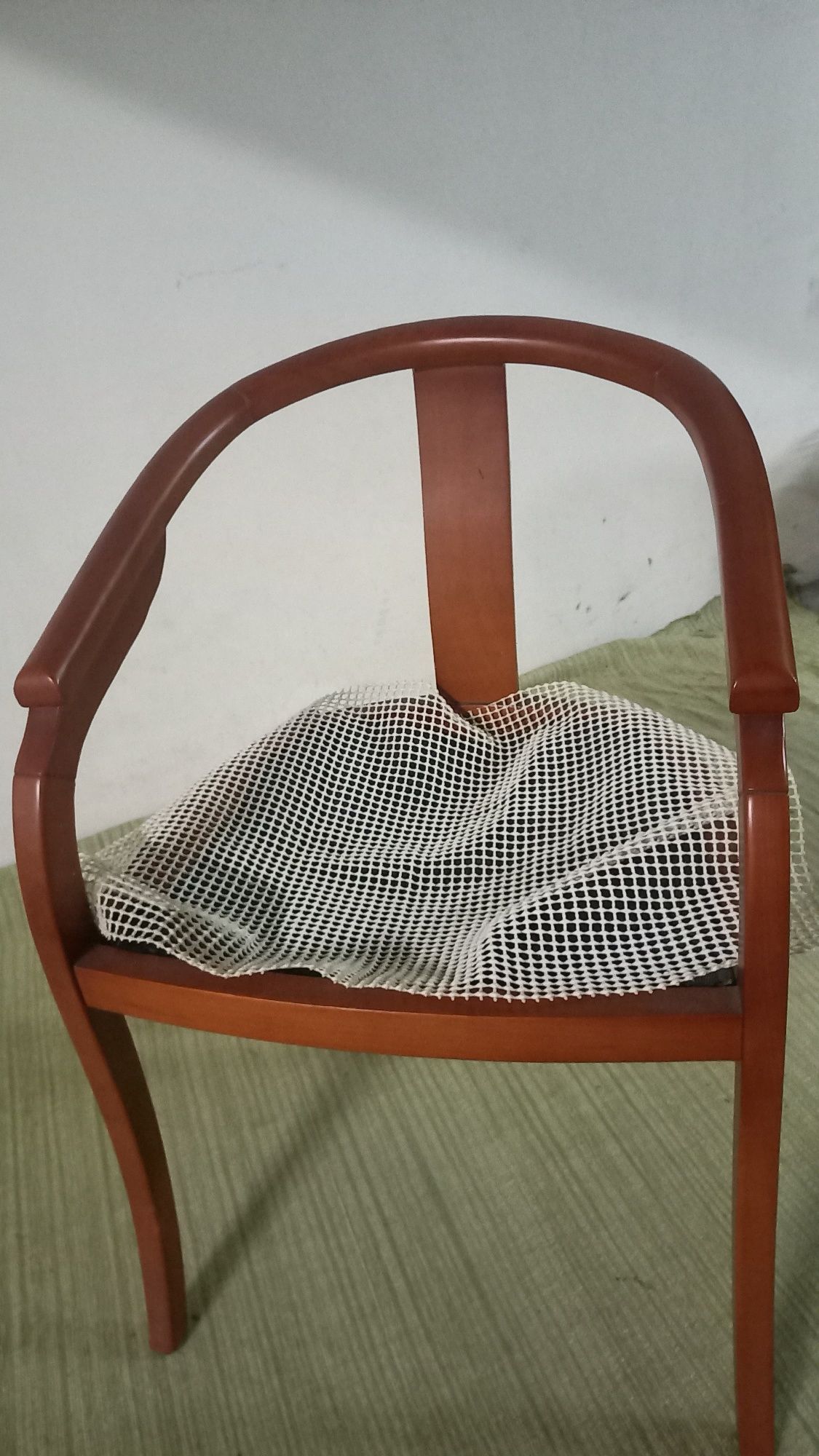 Cadeirão castanho