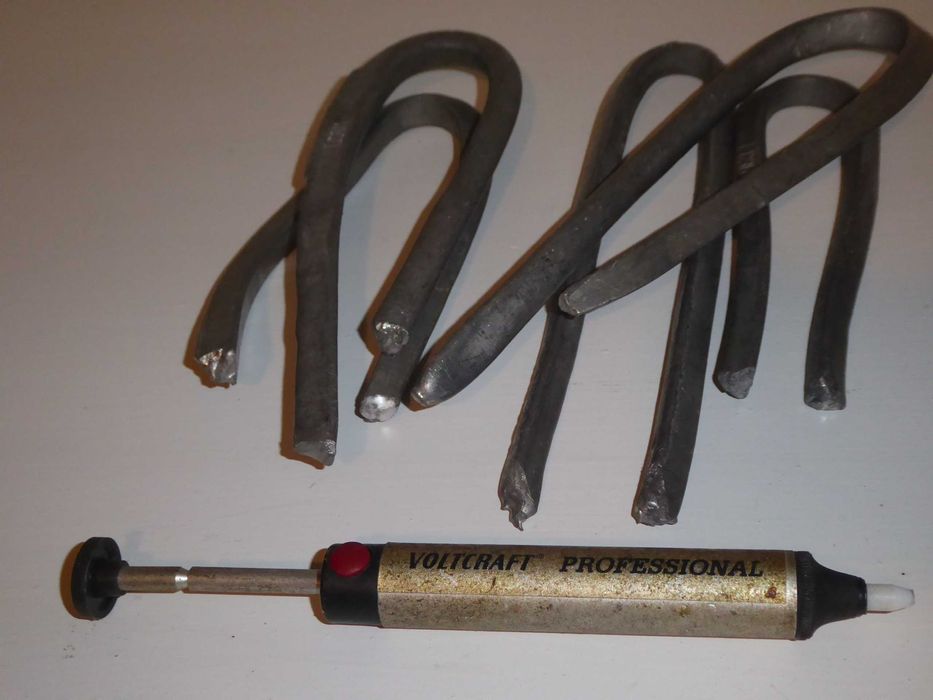 LUTOWNICA KOLBOWA  Drewnianym uchwytem, Sprawna, Wroc