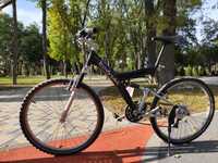 Велосипед з Німеччини. Двопідвіс, колеса 26, рама 18,5 дюйма - 47 см.