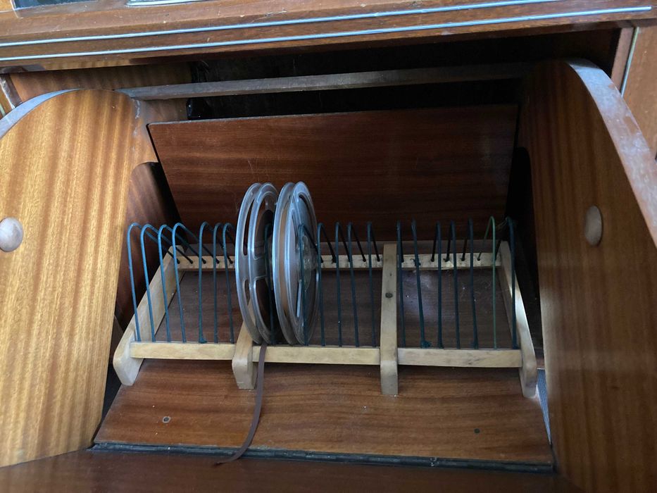 Radiola , szafa grająca , RFT , Musikschrank lohengrin 8E155I