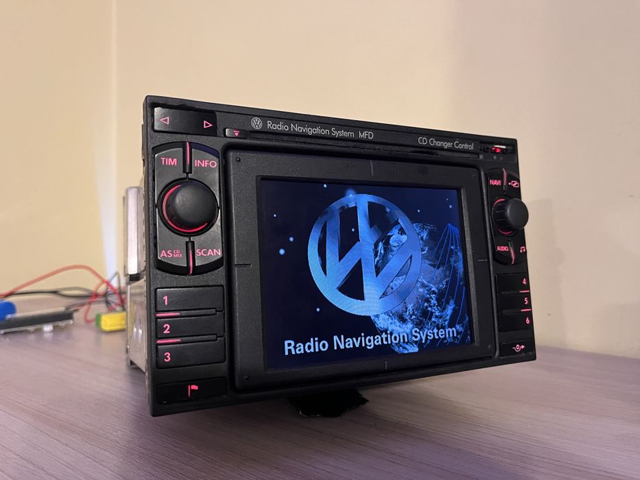Radio Volkswagen navigation system MFD - sprawne , z kodem