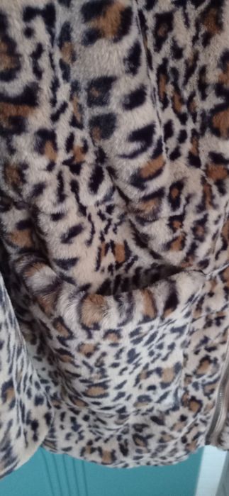 Nowa kurtka pluszowa damska panterka 42