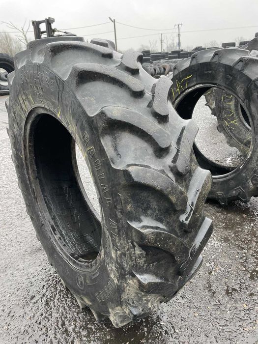 320/85R24 12.4R24 12.4-24 Opona Radialna FIRESTONE 80%