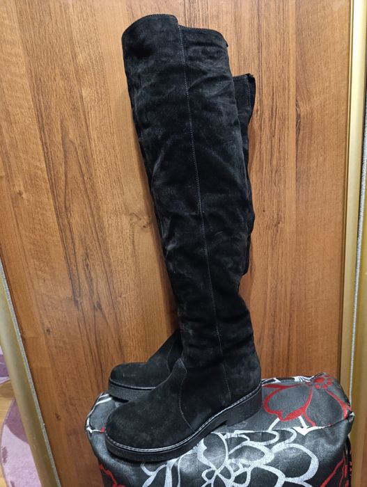 Продам замшеві ботфорти
