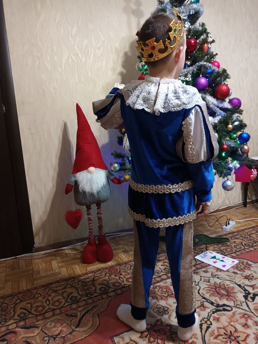 Карнавальний костюм принца, короля