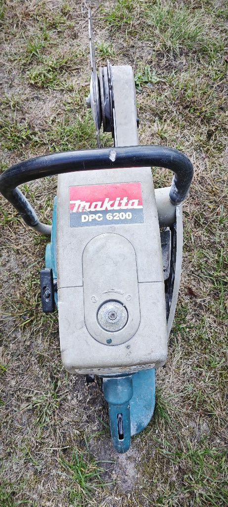 Przecinarka spalinowa Makita