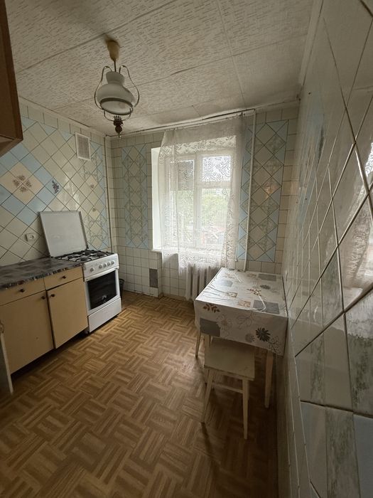 Продаю 2-кімнатну квартиру