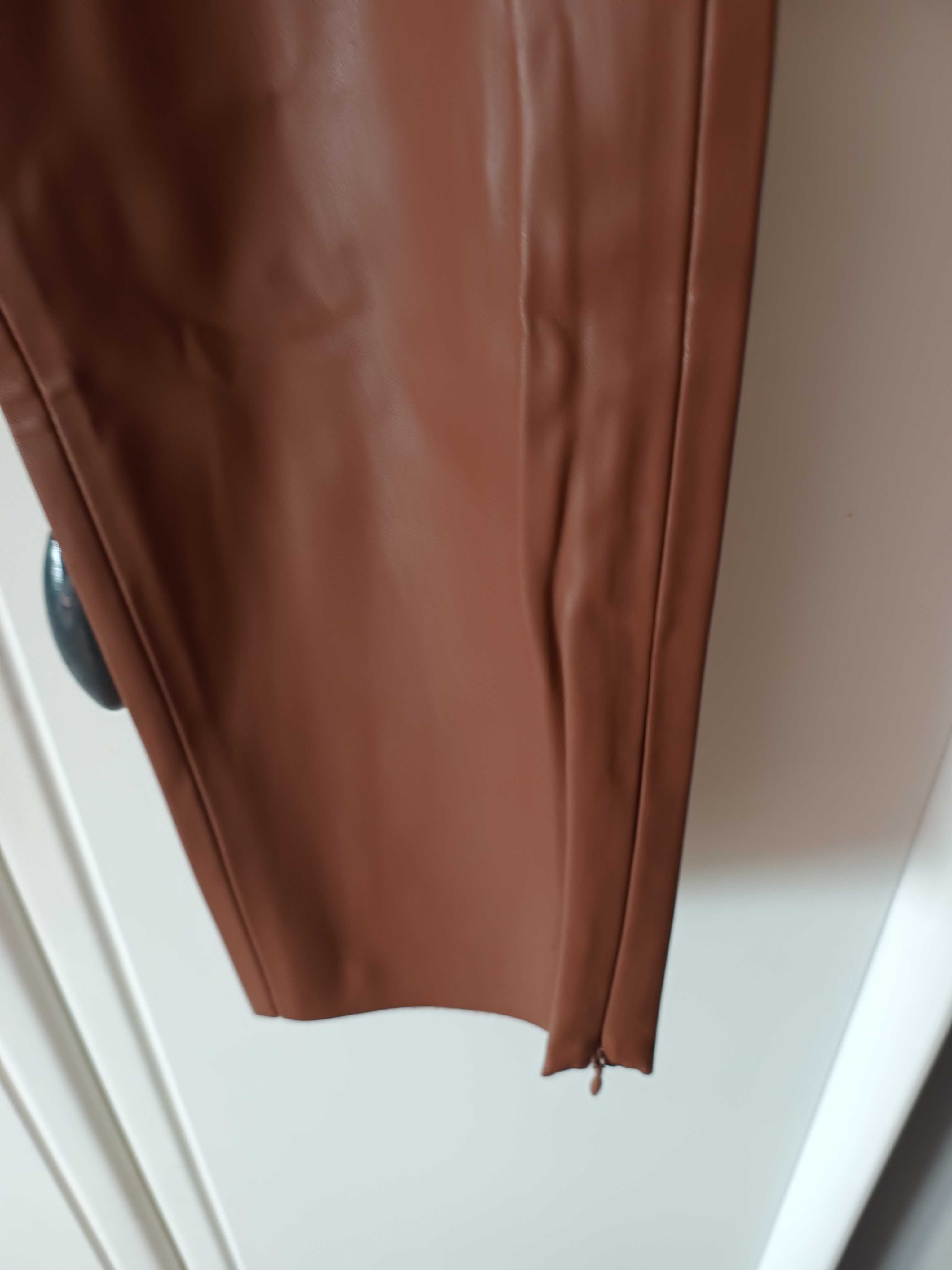 Zara brązowe skórzane spodnie rurki 42XL Mex 32 dopasowane z eko skóry