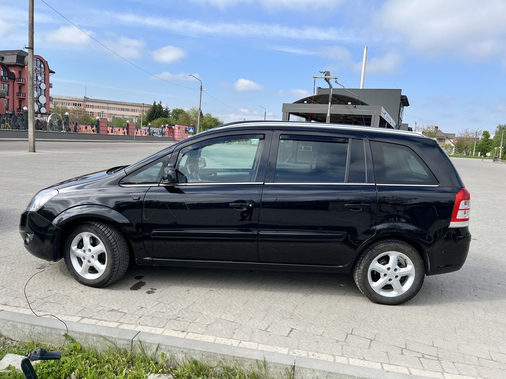 Продам Opel Zafira Turbo 2011 р. Газ - бензин