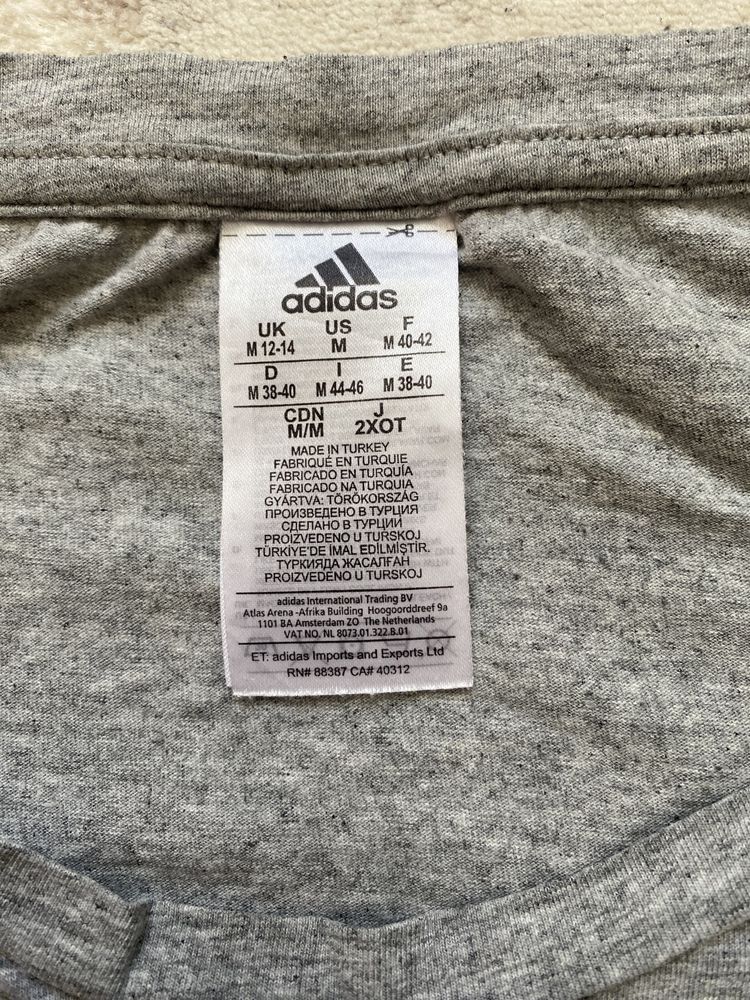 Оригінальна футболка Adidas