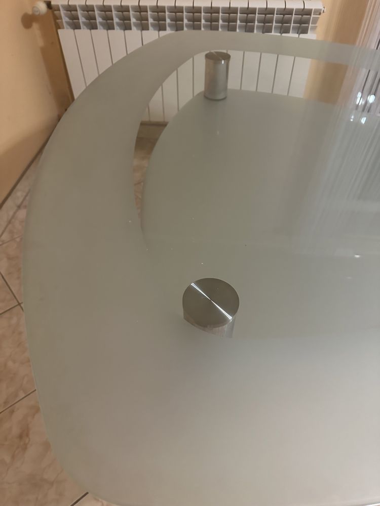 Stół szklany z podwójnym blatem
