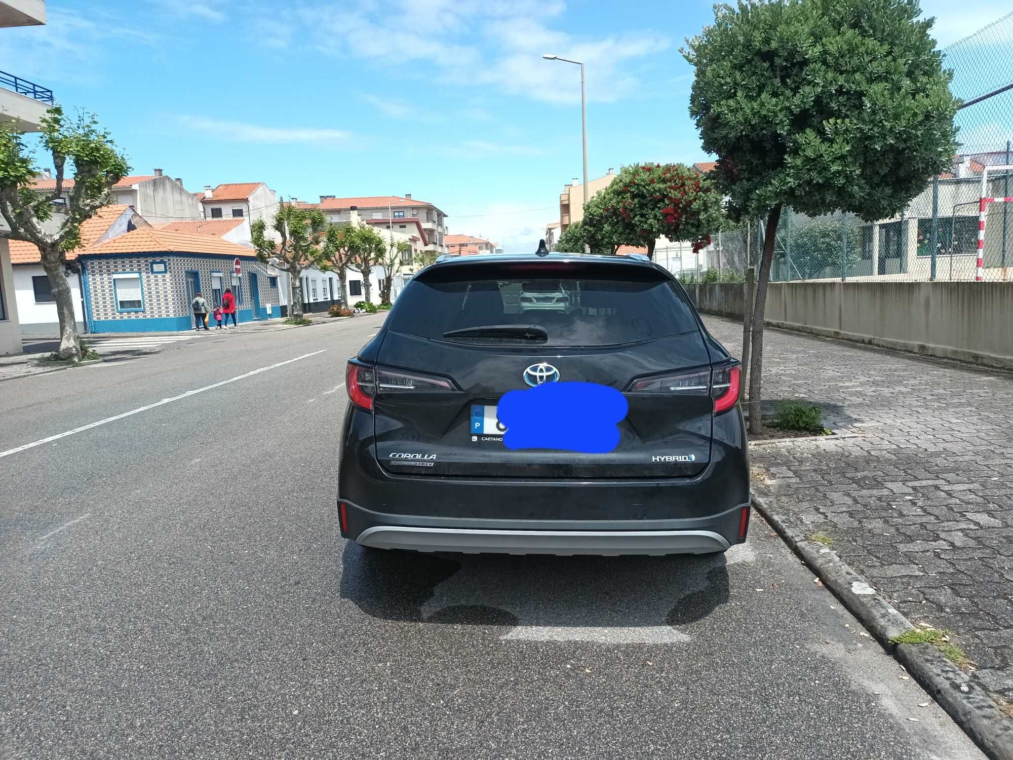 Toyota Corolla TS 1.8 híbrido TREK