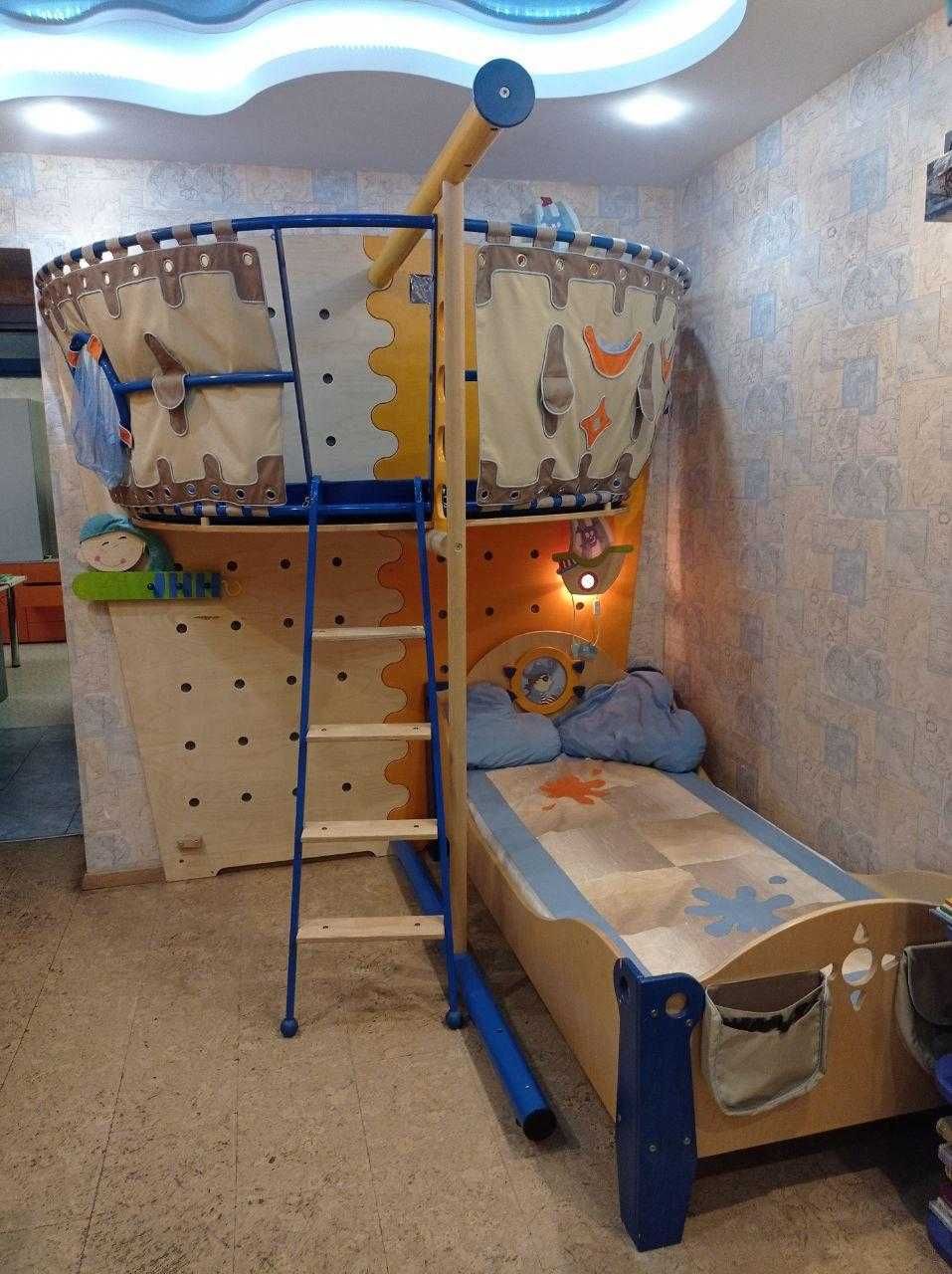 Детская спальня HABA  в морском пиратском стиле 230x180x240 см (Б/У)