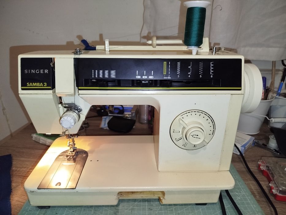 Máquina de costura Singer