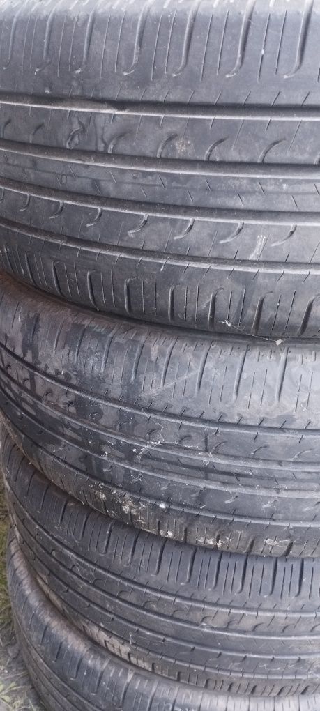 Opony Goodyear 225 55 r19