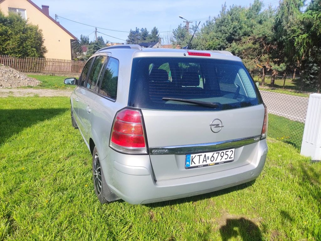 Opel Zafira B 1.9cdti 100km 7 osób