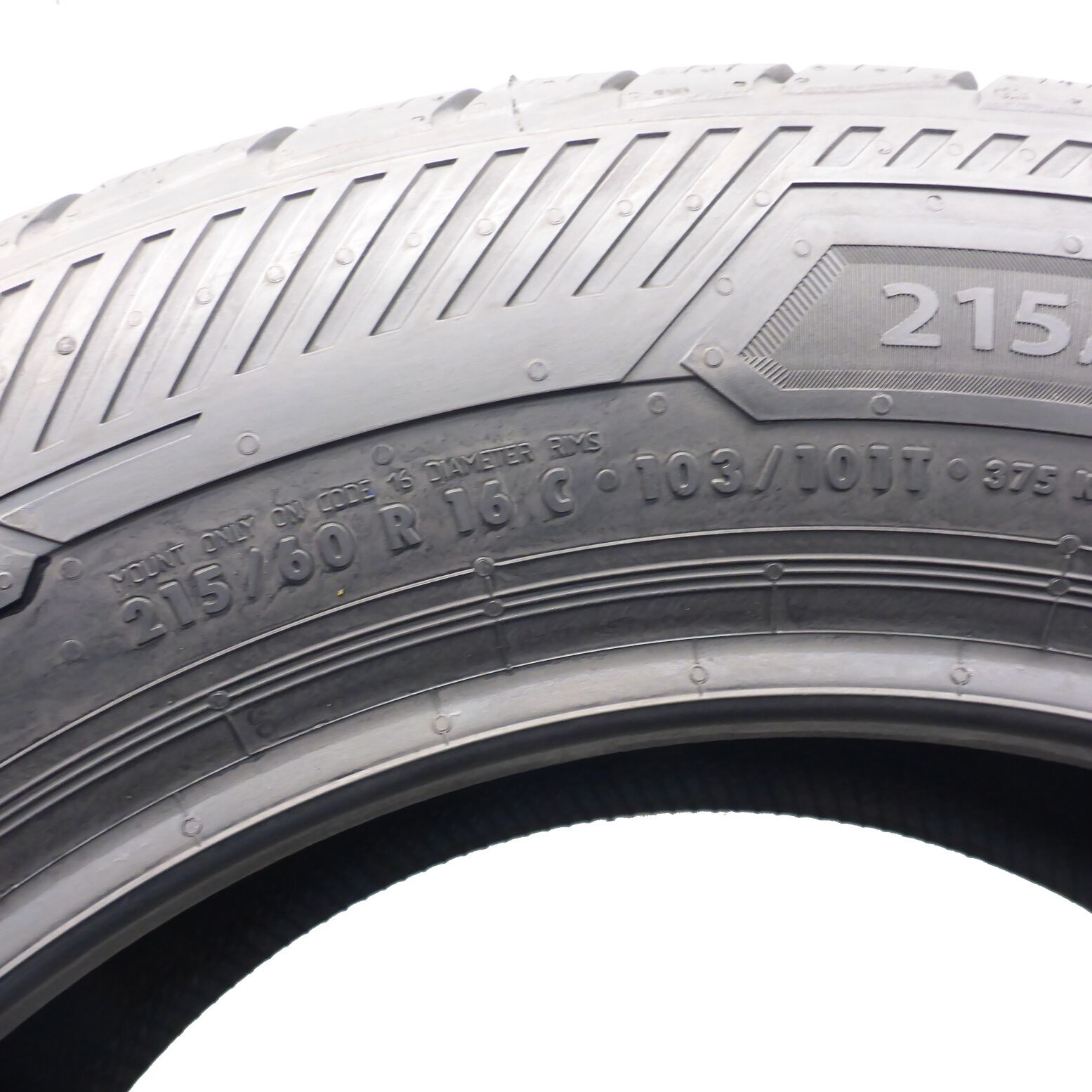 Opona 215/60/16C Barum 215/60R16C 103/101T Zimowa 2022 Nieużywana