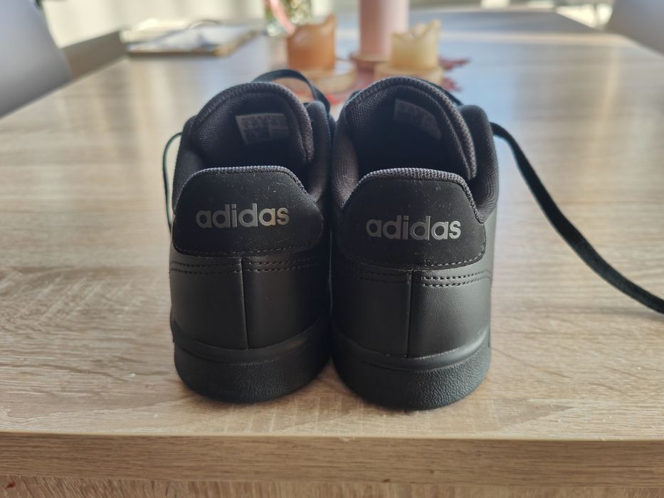Buty Adidas Advantage Black Junior rozmiar 36 - raz ubrane. Stan jak n