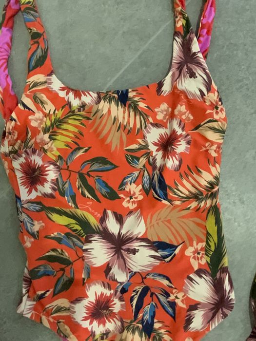 Fato de banho e saia guess