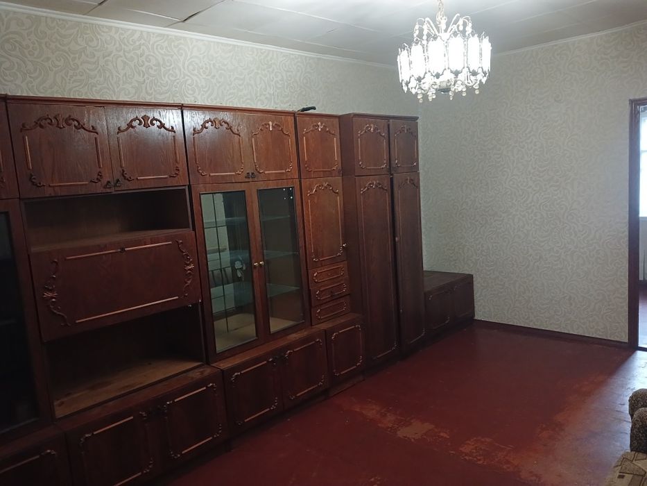 Сдам в оренду пів дома.