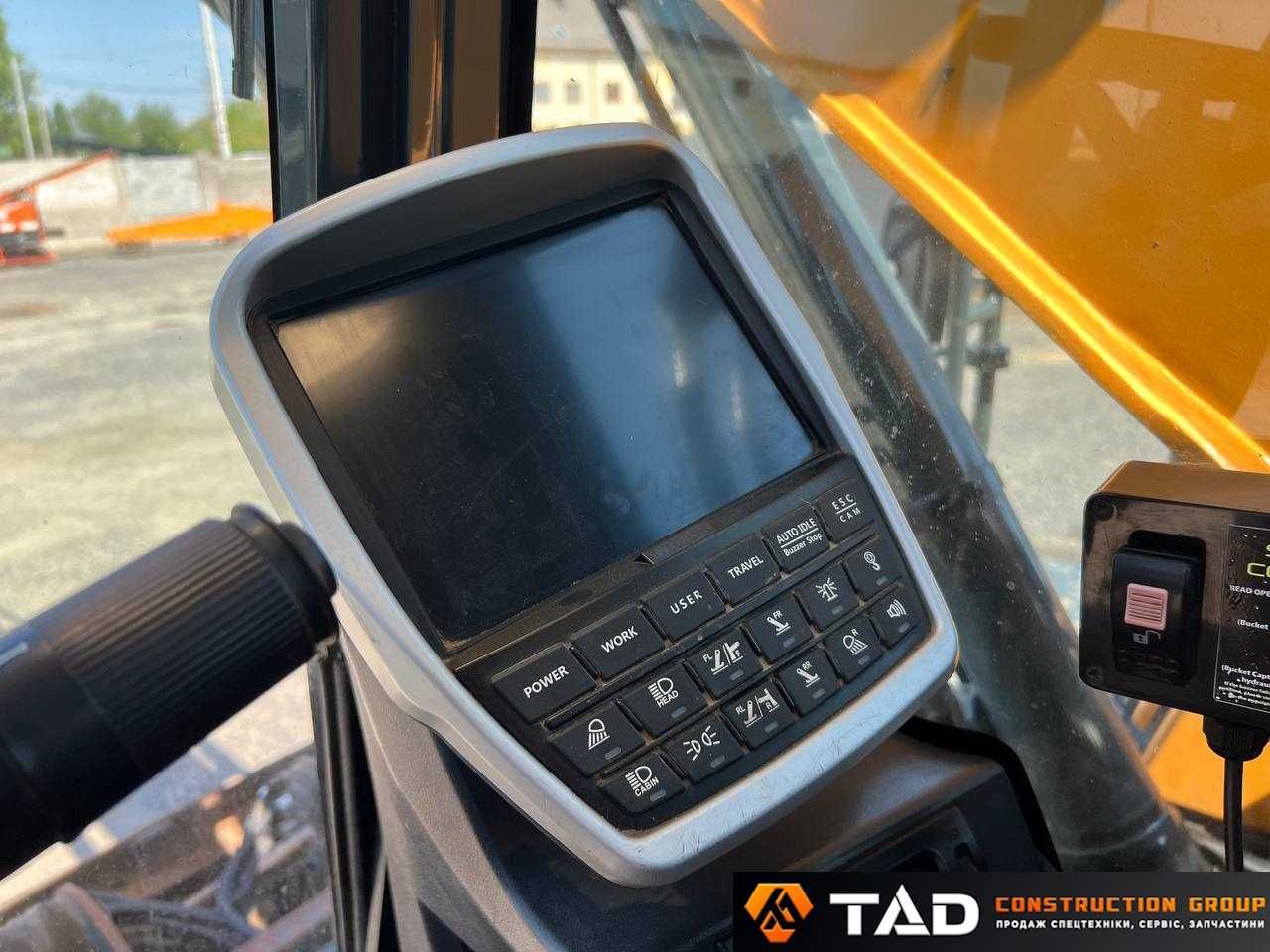 Колісний екскаватор Hyundai HW160