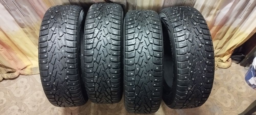 Зимові шиповані шини Nokian Tyres Nordman 7 205 65 r15 XL