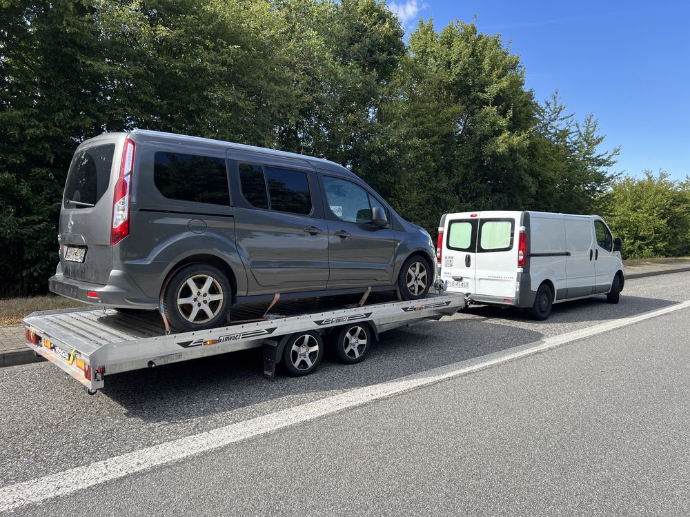 Wynajem laweta przyczepa do transportu samochodów pojazdów aut