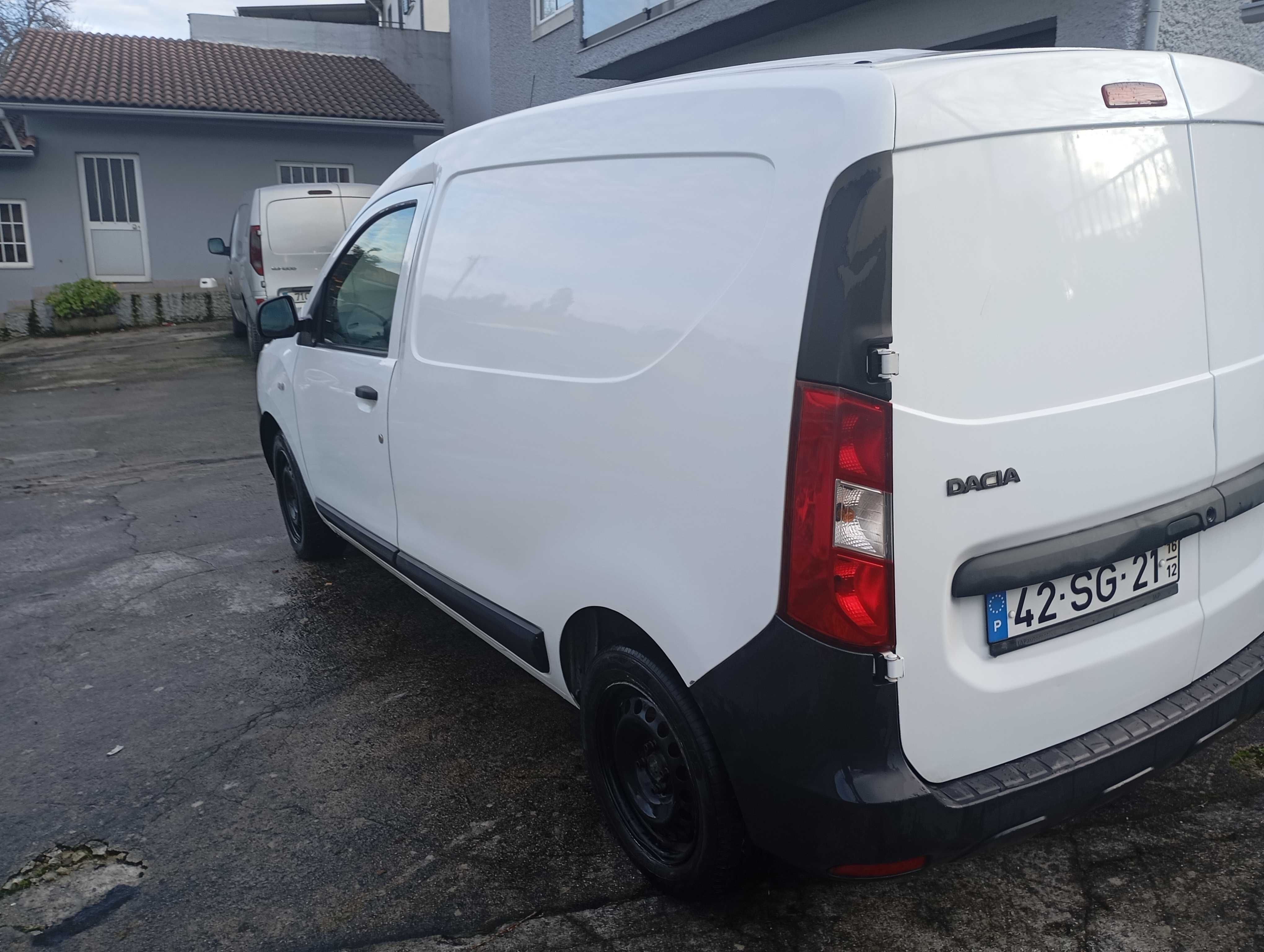 Dácia dokker para venda IVA dedutível