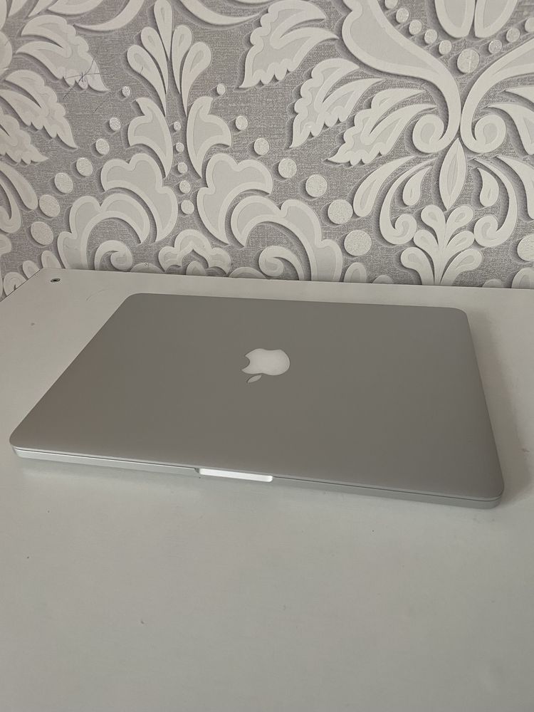 MacBook Pro 13 2014 як новий