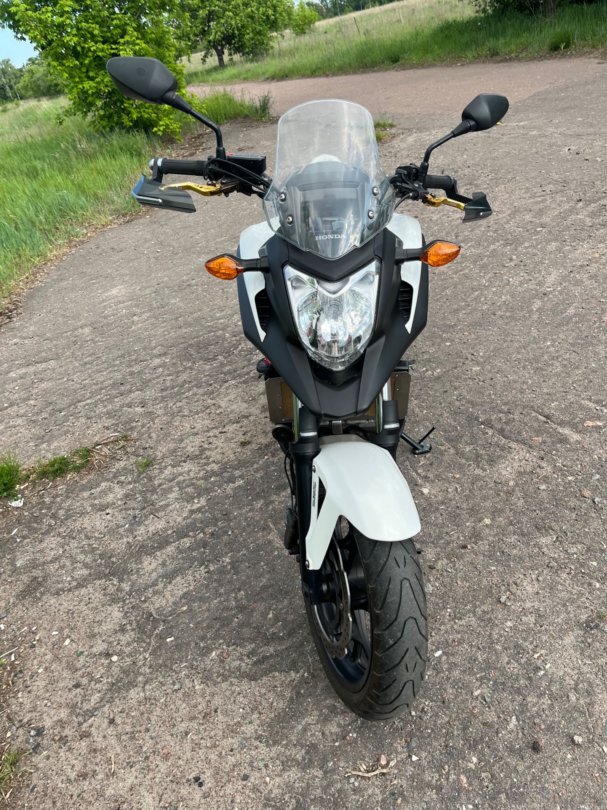 Мотоцикл Honda NX 700 x