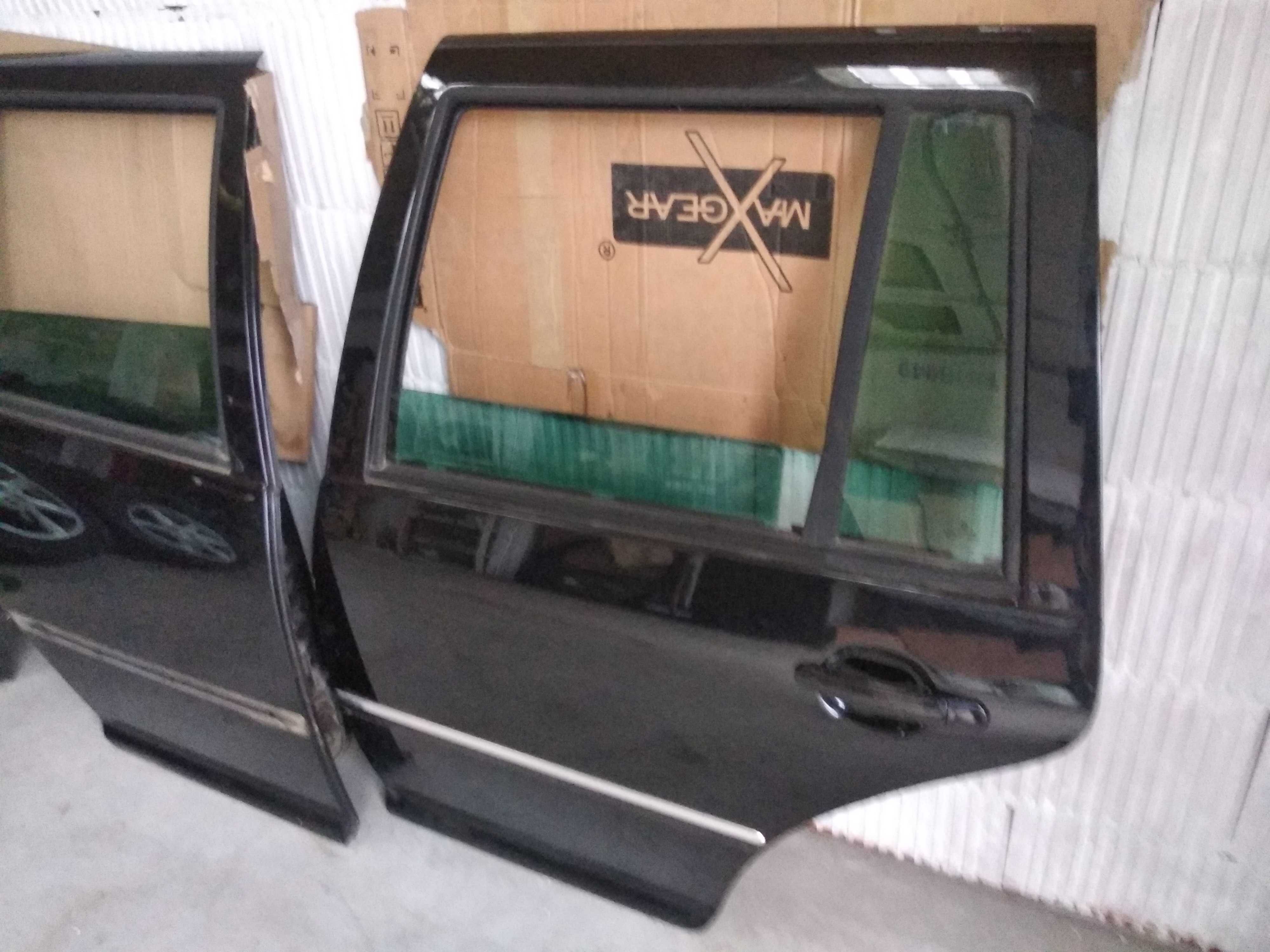 LC9Z GOLF IV BORA kombi drzwi czarny metalik HIGHLINE