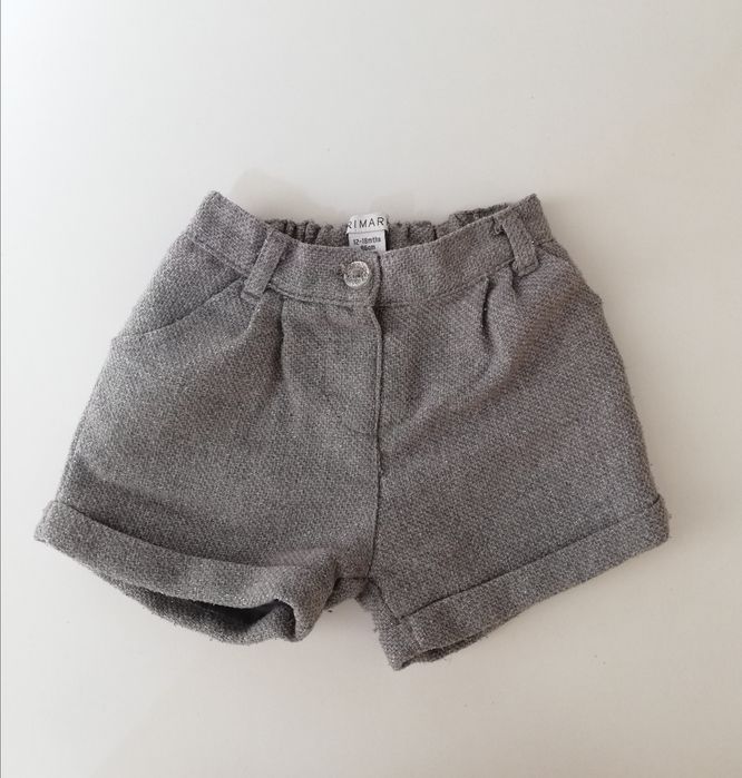 Calção marca Primark - T. 12 aos 18 meses