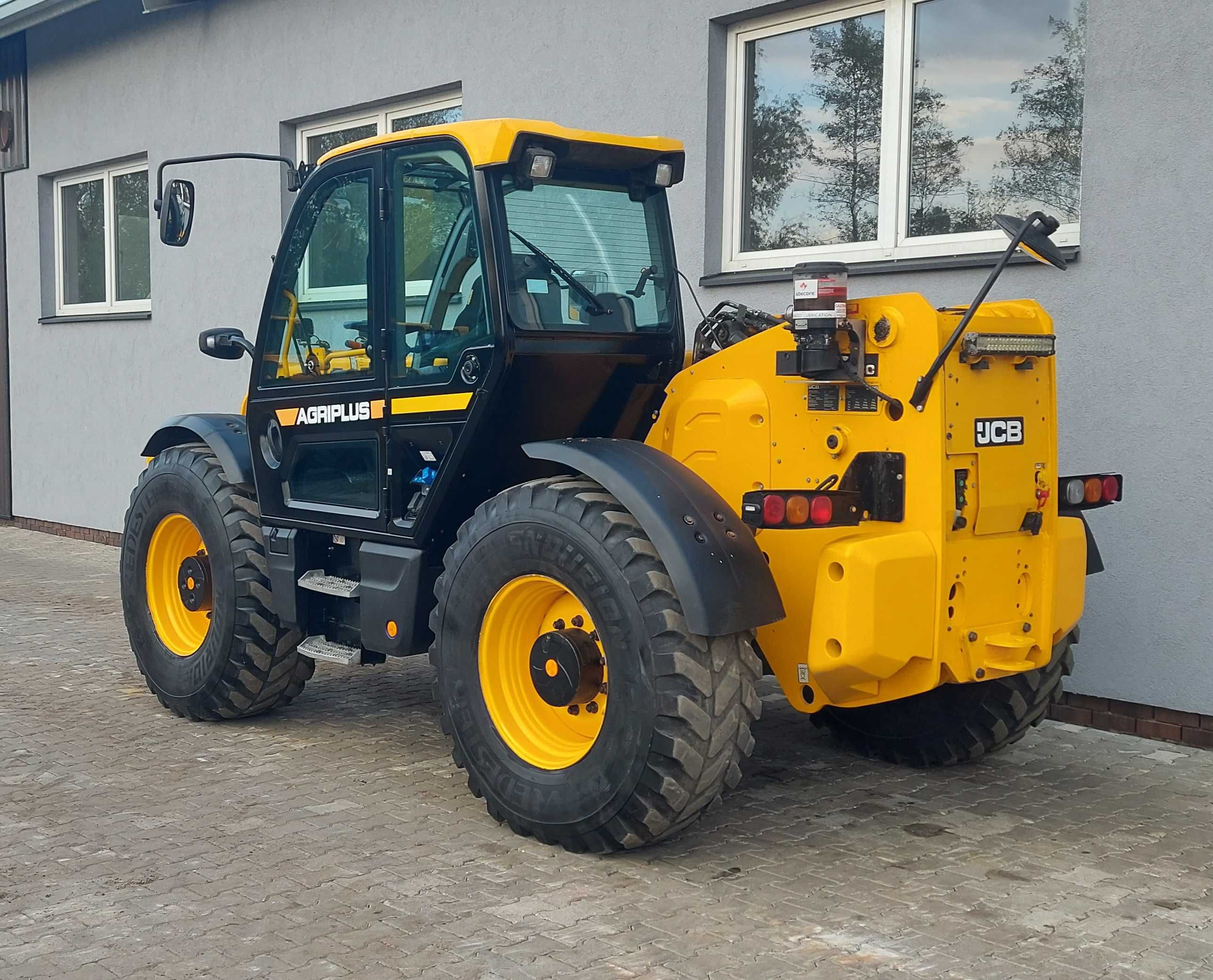 JCB 560-80 AGRI PLUS 2020r BOGATA WERSJA Ładowarka Teleskopowa 5t 8m