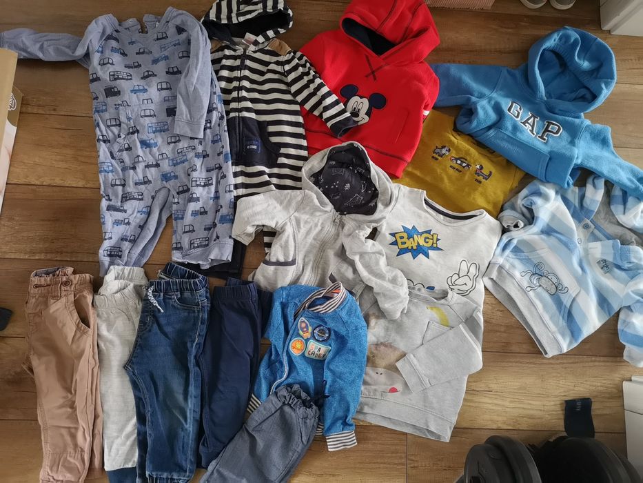 Zestaw ubrań 68-74 dla chłopca MARKI