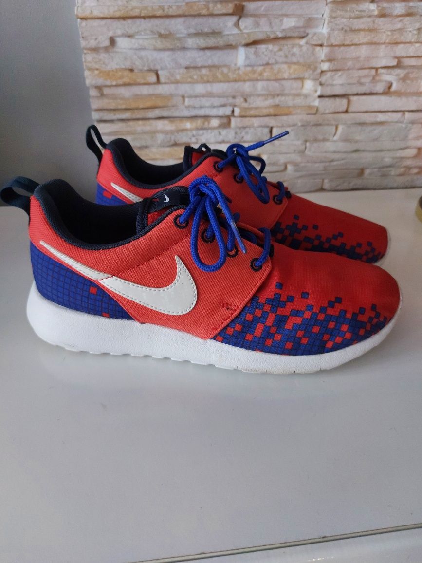 Buty sportowe firmy Nike, bardzo dobry stan ,l