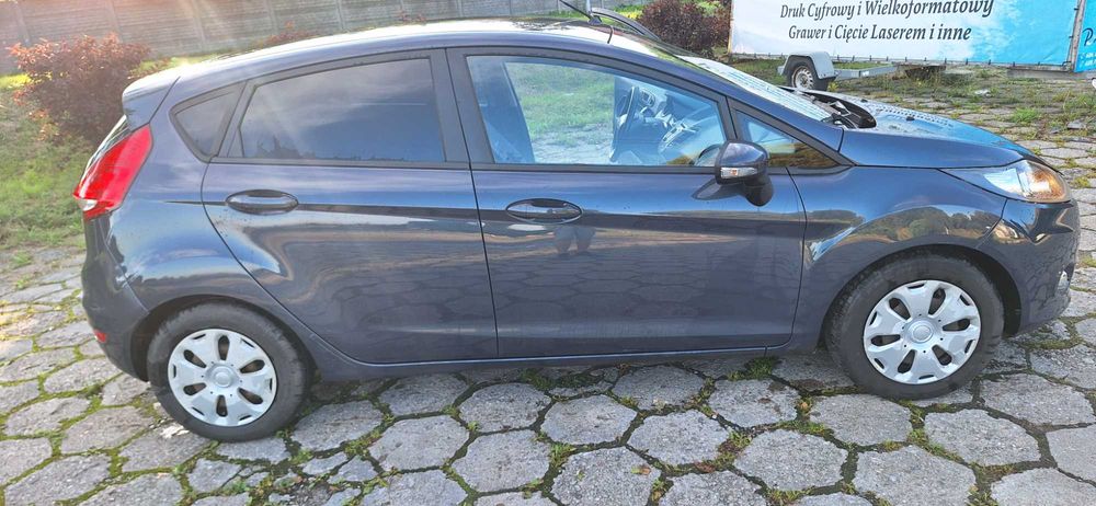Samochód Ford fiesta mk7