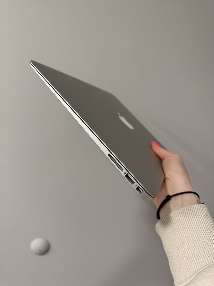 Laptop MacBook Air 13”