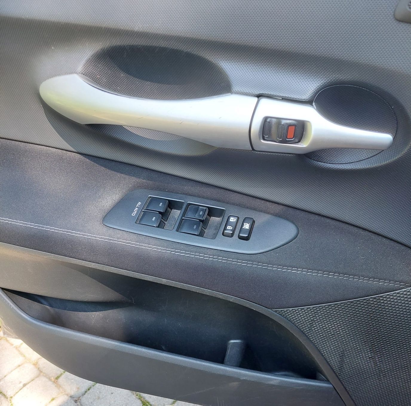 Toyota Auris Toyota Auris 1.329 Dual VVT-i 99KM