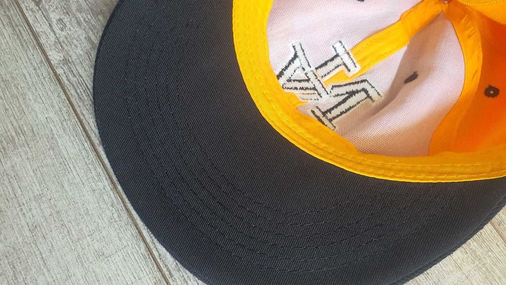 Czapka z daszkiem 58 cm dla chłopca