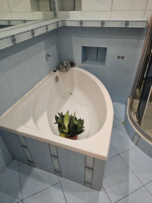 Wanna, toaleta, bidet i umywalka