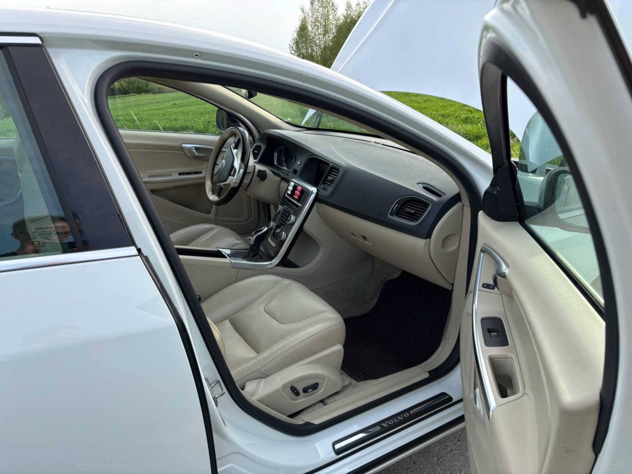 Volvo S60 II 2.5t AWD