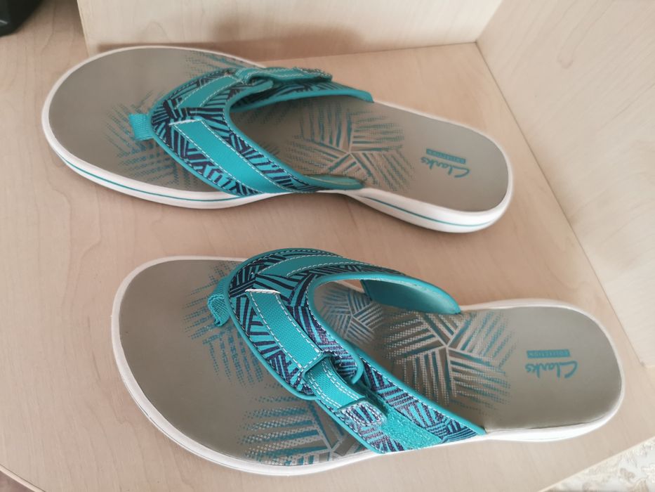 Шлепки Clarks 40-41р стелька 27 см