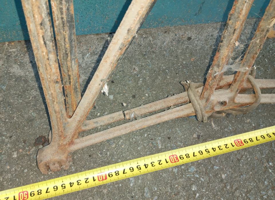 Чавунна антикварна станина PFAFF стіл мангал лофт дизайн