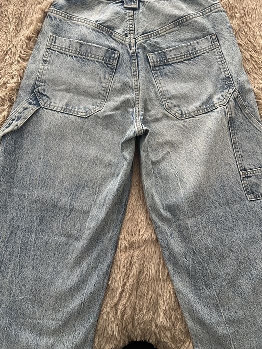 Джинси BERSHKA 36р